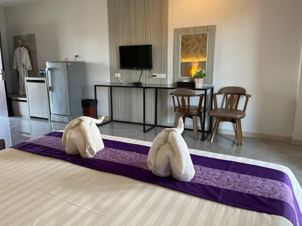 Embryo Hotel Pattaya Buitenkant foto