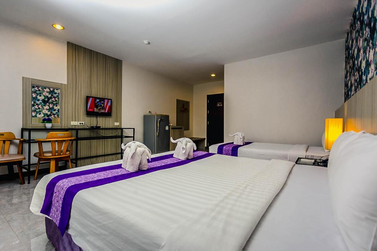 Embryo Hotel Pattaya Buitenkant foto